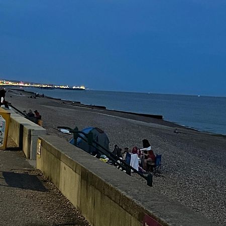 Seascape With Outstanding Sea Views Apartment Brighton Екстериор снимка