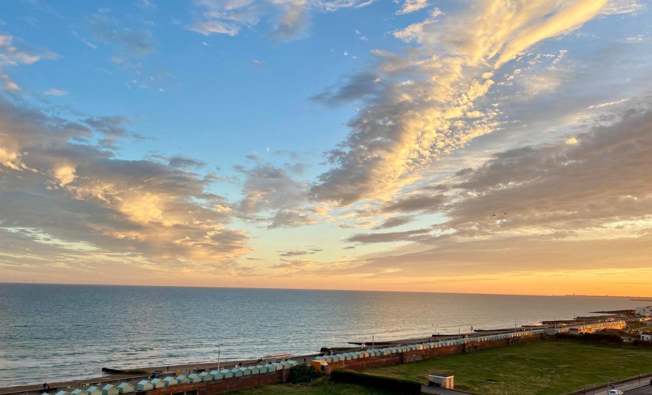 Seascape With Outstanding Sea Views Apartment Brighton Екстериор снимка